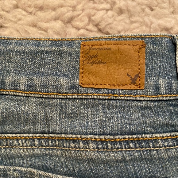 American Eagle Blue Distressed Denim Shorts - Picture 5 of 6